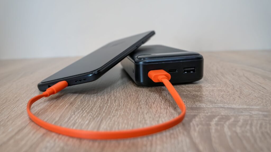 Power bank carregando celular – melhores carregadores portáteis 2026