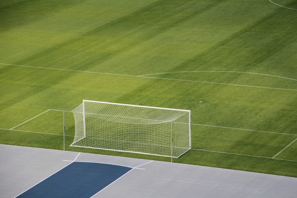 Bola de futebol no gramado – Vila Nova 0 x 0 Cuiabá pela Série B 2026